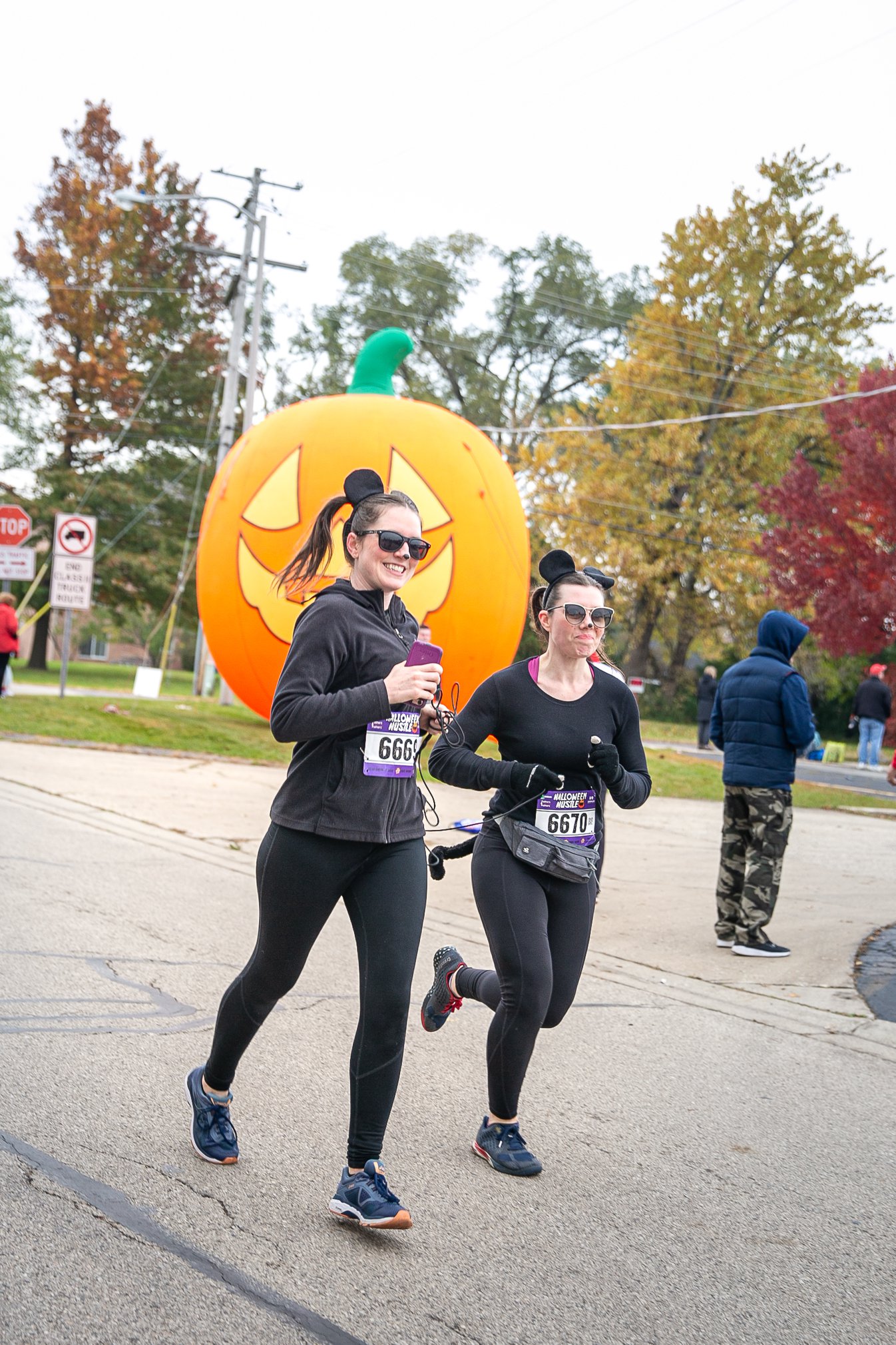 Photo Gallery Halloween Hustle 5k